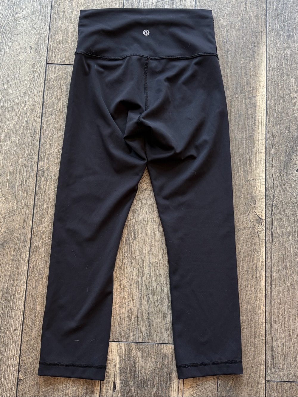 Lululemon Wunder Train High-Rise Crop Leggings 21" In Black size four (4) - Picture 8 of 10